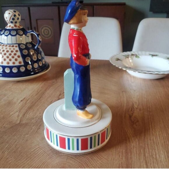 Schmid Dutch Boy Music Box - Picture 3 of 4